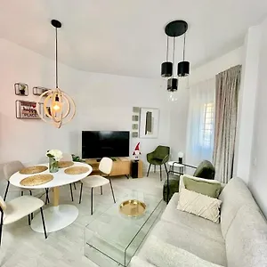 Historical Centre! Private Terrace & Gym-near Public Parking Apartamento